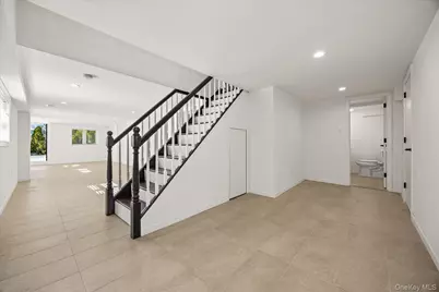 45 Tain Drive, Great Neck, NY 11021 - Photo 18