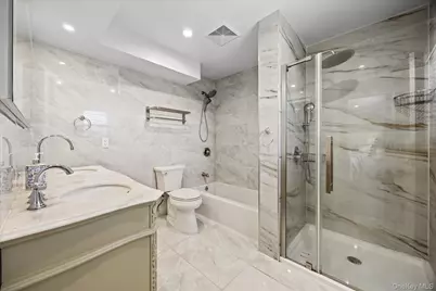 45 Tain Drive, Great Neck, NY 11021 - Photo 12