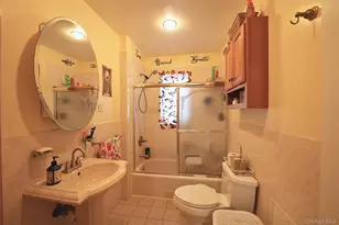 62-04 62nd Rd, Middle Village, NY 11379 - Photo 14