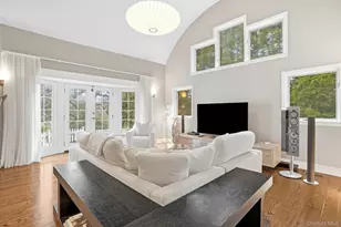 22 Taunton Rd, Scarsdale, NY 10583 - Photo 4