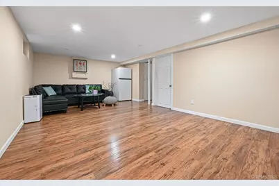 4 Birchwood Park Drive, Syosset, NY 11791 - Photo 22