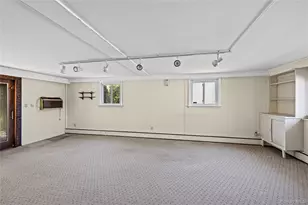 37 Evergreen Ave, Bethpage, NY 11714 - Photo 18