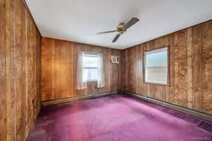 33 Pond Ln, Levittown, NY 11756 - Photo 8