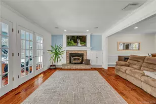 6 Eisenhower Ct, Hopewell Junction, NY 12533 - Photo 2