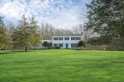 6 Eisenhower Court, Hopewell Junction, NY 12533 - Photo 2