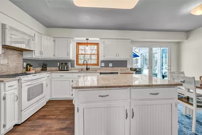 6 Eisenhower Court, Hopewell Junction, NY 12533 - Photo 8