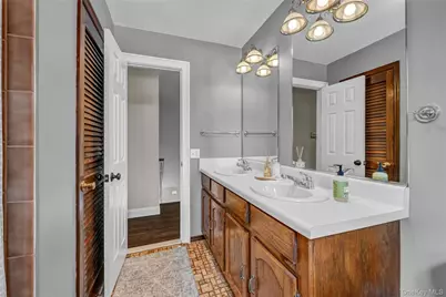 6 Eisenhower Court, Hopewell Junction, NY 12533 - Photo 36