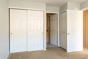 82-73 Country Pointe Cir, Queens Village, NY 11427 - Photo 16