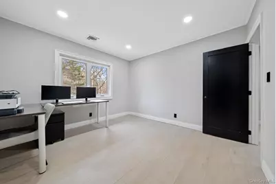 111 Mill River Road, Upper Brookville, NY 11771 - Photo 18