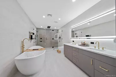 111 Mill River Road, Upper Brookville, NY 11771 - Photo 26