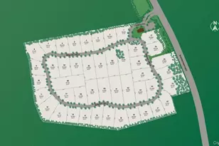 43 Sequoia Cir, Manhasset, NY 11030 - Photo 2