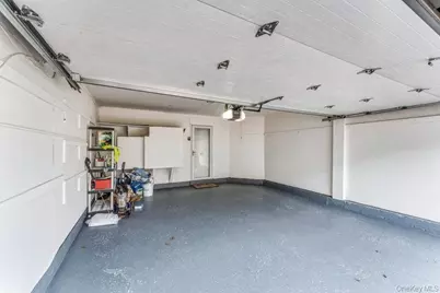 124 Foxwood Drive, Jericho, NY 11753 - Photo 26