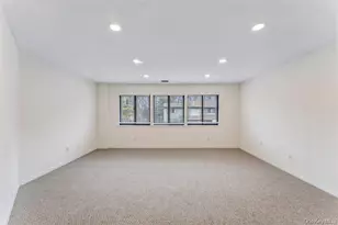 124 Foxwood Dr, Jericho, NY 11753 - Photo 12