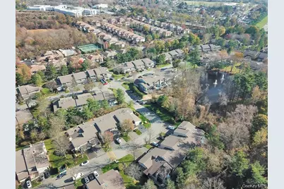 124 Foxwood Drive, Jericho, NY 11753 - Photo 44