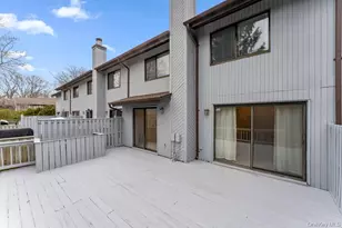 124 Foxwood Dr, Jericho, NY 11753 - Photo 28