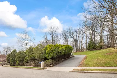 20 Algonquin Circle, Airmont, NY 10952 - Photo 46