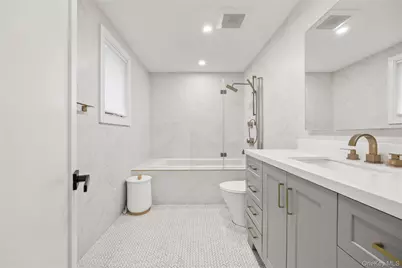 20 Algonquin Circle, Airmont, NY 10952 - Photo 32