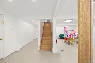 20 Algonquin Cir, Airmont, NY 10952 - Photo 34