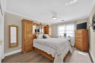 1 Atlantic Avenue #Apt 35, Farmingdale, NY 11735 - Photo 14