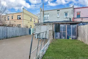 102-29 184th St, Hollis, NY 11423 - Photo 30