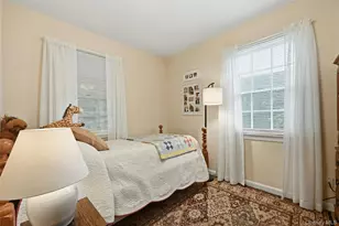 49 Washington St, Sayville, NY 11782 - Photo 16