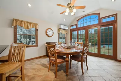 49 Washington Street, Sayville, NY 11782 - Photo 10