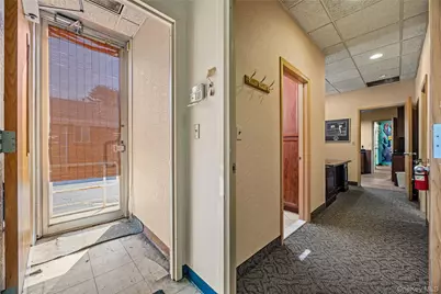 1171 Old Country Road #104, Plainview, NY 11801 - Photo 14