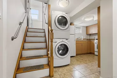 1372 Hollywood Avenue, Bronx, NY 10461 - Photo 24