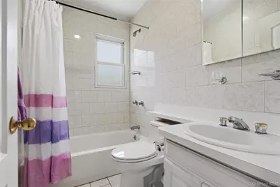 1372 Hollywood Avenue, Bronx, NY 10461 - Photo 16