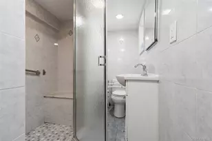 1372 Hollywood Ave, Bronx, NY 10461 - Photo 28