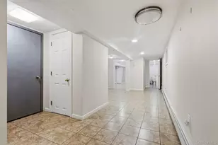 1372 Hollywood Ave, Bronx, NY 10461 - Photo 22