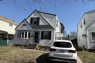 81-11 261st St, Glen Oaks, NY 11004 - Photo 2