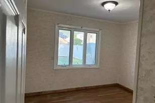 81-11 261st St, Glen Oaks, NY 11004 - Photo 8