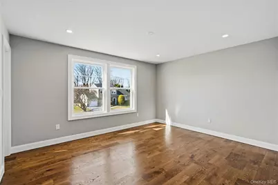 6 Adrienne Drive, Old Bethpage, NY 11804 - Photo 26