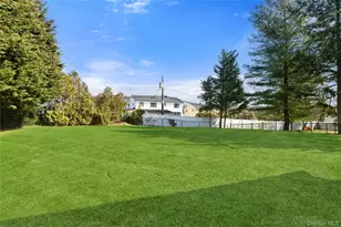 6 Adrienne Dr, Old Bethpage, NY 11804 - Photo 34