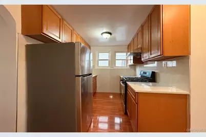 3330 145th Place, Flushing, NY 11354 - Photo 8