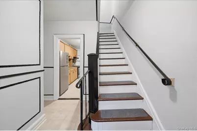 2712 Holland Avenue, Bronx, NY 10467 - Photo 2