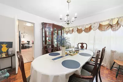 84 Middle Neck Road, Roslyn, NY 11576 - Photo 6