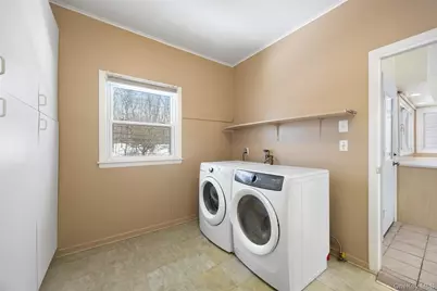 11 Old Post Road E, Port Jefferson, NY 11777 - Photo 4