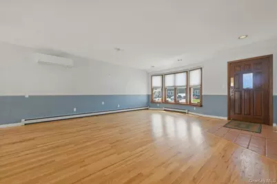 2937 Morgan Drive, Wantagh, NY 11793 - Photo 8