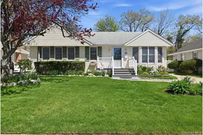 2937 Morgan Drive, Wantagh, NY 11793 - Photo 1