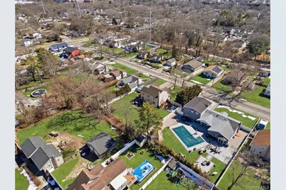 63 Pinedale Avenue, Farmingville, NY 11738 - Photo 36