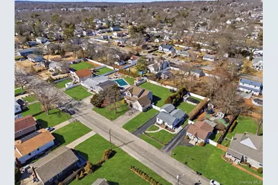 63 Pinedale Avenue, Farmingville, NY 11738 - Photo 34