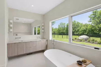 32 School Street, East Hampton, NY 11937 - Photo 14