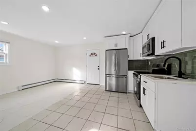 55 Schleigel Boulevard, Farmingdale, NY 11735 - Photo 8