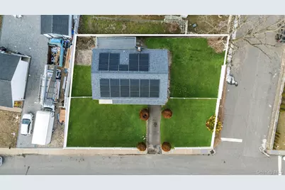 55 Schleigel Boulevard, Farmingdale, NY 11735 - Photo 32