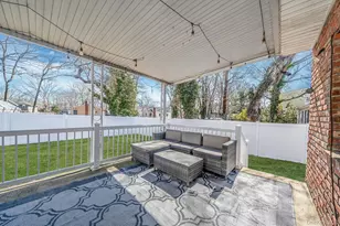 77 Market St, Mastic Beach, NY 11951 - Photo 20