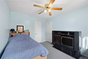 226-10 Manor Rd, Queens Village, NY 11427 - Photo 20