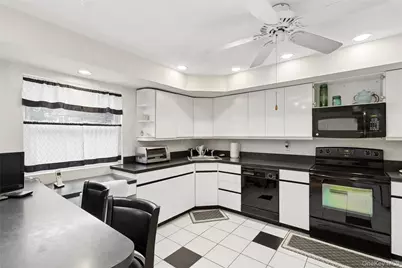 72 Jarvin Road, Port Jefferson Station, NY 11776 - Photo 12