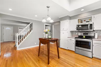 89 Cotter Street, West Islip, NY 11795 - Photo 6